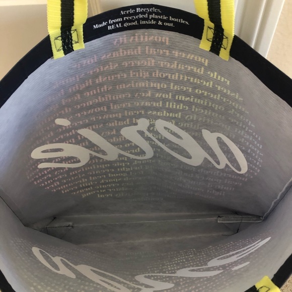 Large Aerie Reusable Shopping Bag - Picture 8 of 8